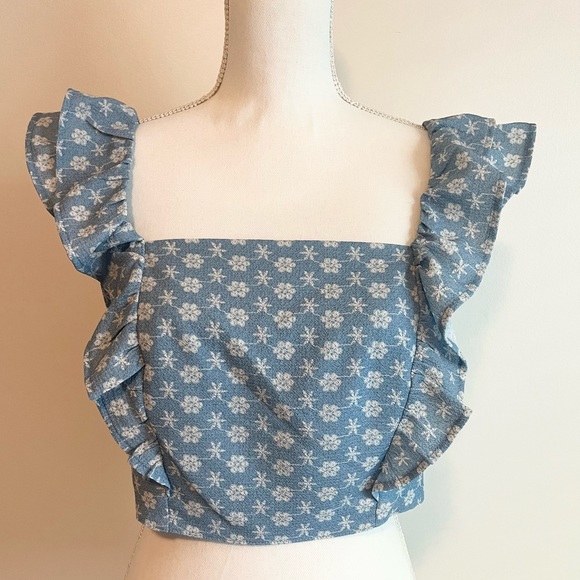 BCBGENERATION
Floral-Print Ruffle-Trim Crop Top Sz M - Picture 3 of 6